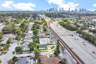 1397 NW 40th St, Miami, FL 33142 - Photo 9
