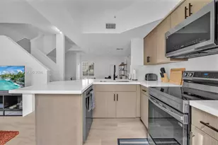 2921 NE 185th St (Remodeled), Aventura, FL 33180 - Photo 11