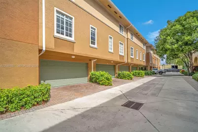 2921 NE 185th St (Remodeled) #1203, Aventura, FL 33180 - Photo 9