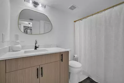 2921 NE 185th St (Remodeled) #1203, Aventura, FL 33180 - Photo 25