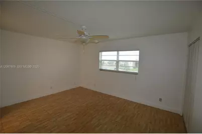 425 SE 11th Ter #403, Dania Beach, FL 33004 - Photo 5