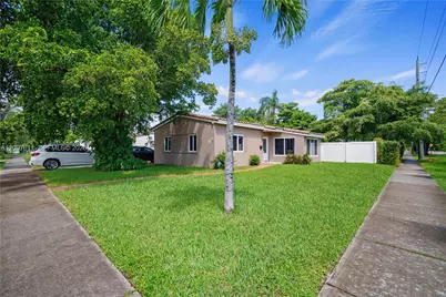 925 NE 4th St, Hallandale Beach, FL 33009 - Photo 17