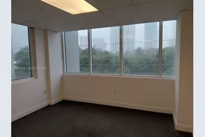 1800 SW 1st Ave #407, Miami, FL 33129 - Photo 5