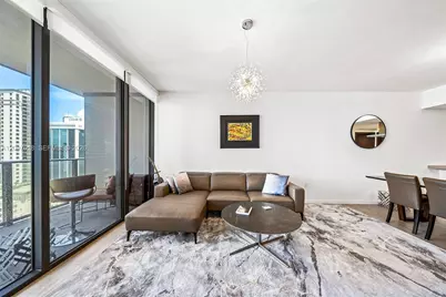 1000 Brickell Plz #2111, Miami, FL 33131 - Photo 7