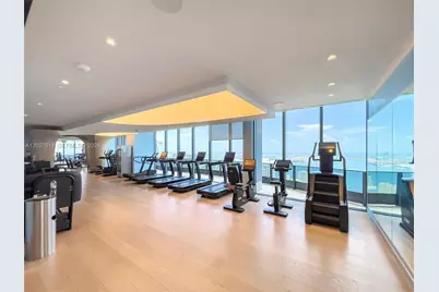 1000 Brickell Plz #2111, Miami, FL 33131 - Photo 35