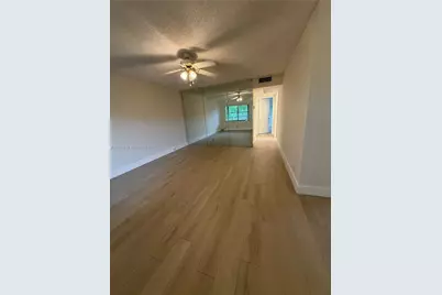 100 SW 132nd Way #304K, Pembroke Pines, FL 33027 - Photo 9