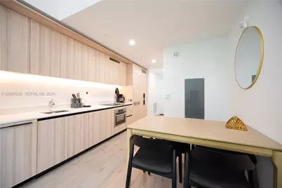 225 N Miami Ave #1505, Miami, FL 33128 - Photo 5