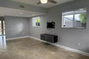 8245 NW 6th Terrace, Miami, FL 33126 - Photo 5