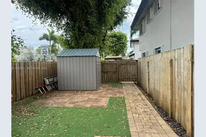 8245 NW 6th Ter #211, Miami, FL 33126 - Photo 9