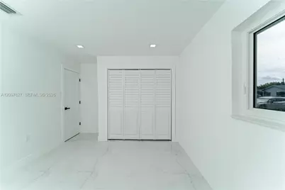 760 NW 6th St, Florida City, FL 33034 - Photo 17