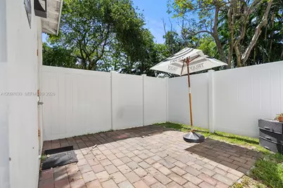 2040 E Hillsboro Blvd #C, Deerfield Beach, FL 33441 - Photo 13
