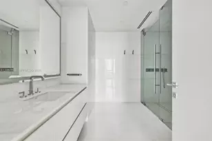 300 Biscayne Blvd Way, Miami, FL 33131 - Photo 23