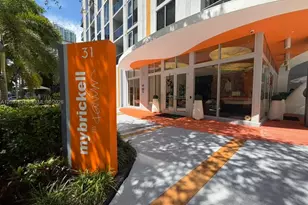 31 SE 6th St, Miami, FL 33131 - Photo 1