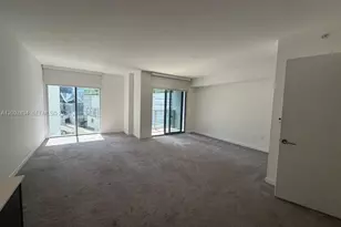 31 SE 6th St, Miami, FL 33131 - Photo 21