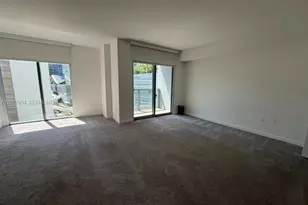 31 SE 6th St, Miami, FL 33131 - Photo 23