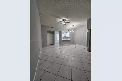 809 NE 214th Ln #2, Miami, FL 33179 - Photo 3