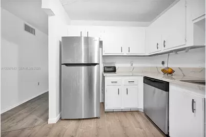 1681 NW 70th Ave #205, Plantation, FL 33313 - Photo 5
