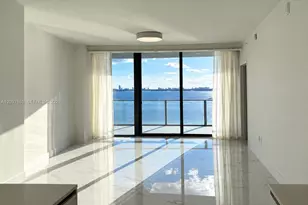 700 NE 24th St, Miami, FL 33137 - Photo 1