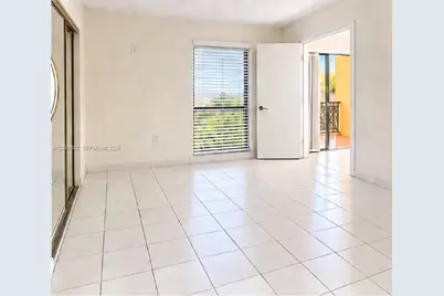4707 NW 7th St #402-8, Miami, FL 33126 - Photo 3