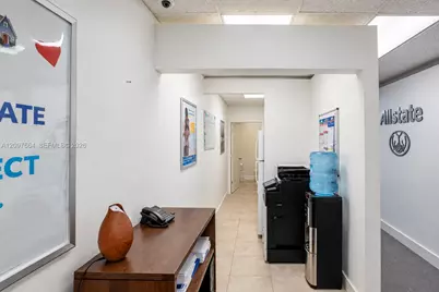 12171 Taft St, Pembroke Pines, FL 33026 - Photo 11