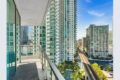 90 SW 3rd St #2013, Miami, FL 33130 - Photo 13