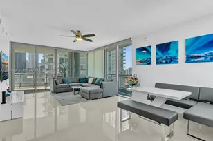 90 SW 3rd St, Miami, FL 33130 - Photo 33