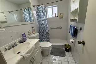 405 SW 106th Ave, Sweetwater, FL 33174 - Photo 5