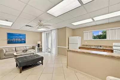 900 NE 18th Ave #304, Fort Lauderdale, FL 33304 - Photo 21