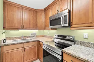 900 NE 18th Ave, Fort Lauderdale, FL 33304 - Photo 7