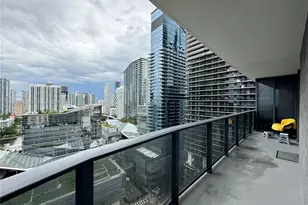 45 SW 9th St, Miami, FL 33130 - Photo 17