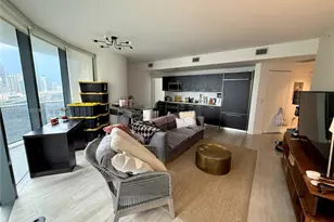 45 SW 9th St, Miami, FL 33130 - Photo 5