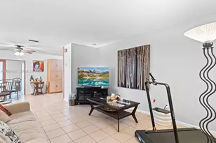 1432 SW 118th Ave, Miami, FL 33184 - Photo 5