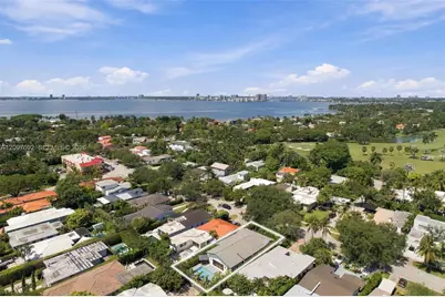 600 W 51st St, Miami Beach, FL 33140 - Photo 45