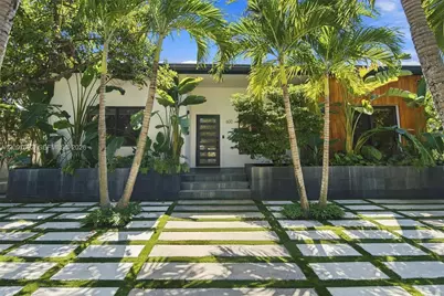 600 W 51st St, Miami Beach, FL 33140 - Photo 1