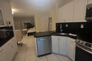 2505 W 76th St, Hialeah, FL 33016 - Photo 21