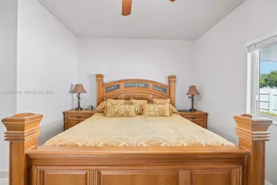 401 SE 17th Ave, Homestead, FL 33033 - Photo 15