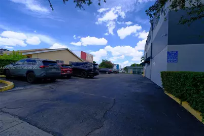 600 NW 35th Ave #101, Miami, FL 33125 - Photo 13