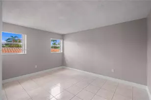 2150 Bay Dr, Miami Beach, FL 33141 - Photo 17