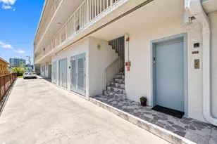 2150 Bay Dr, Miami Beach, FL 33141 - Photo 23