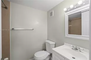 2150 Bay Dr, Miami Beach, FL 33141 - Photo 21