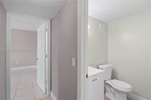 2150 Bay Dr, Miami Beach, FL 33141 - Photo 15