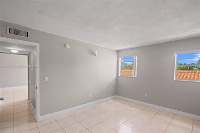 2150 Bay Dr #6, Miami Beach, FL 33141 - Photo 19
