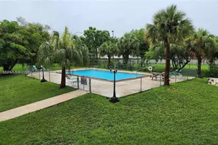 9405 W Flagler St, Miami, FL 33174 - Photo 15