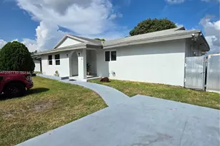 16884 SW 109th Ct, Miami, FL 33157 - Photo 1