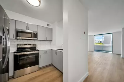 501 SW 1st St #502, Miami, FL 33130 - Photo 3
