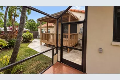 333 Whitethorn Dr, Miami Springs, FL 33166 - Photo 5