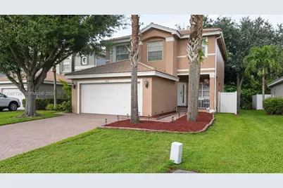 5402 W Queenship Ct, Greenacres, FL 33463 - Photo 3