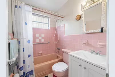 743 E 29th St, Hialeah, FL 33013 - Photo 17
