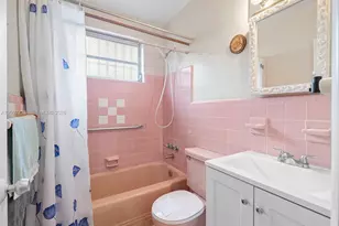 743 E 29th St, Hialeah, FL 33013 - Photo 17