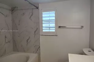 577 SW 111th Ln, Pembroke Pines, FL 33025 - Photo 23